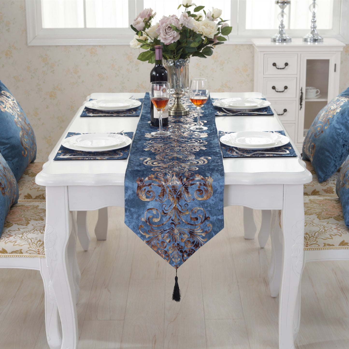 Modern Minimalist Fashion European Luxury Table Runner