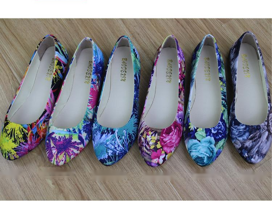 Women's spring and autumn floral shoes