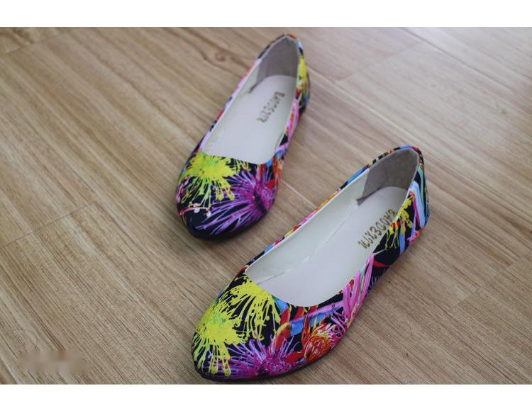 Women's spring and autumn floral shoes