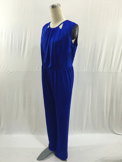 Solid color sleeveless jumpsuit