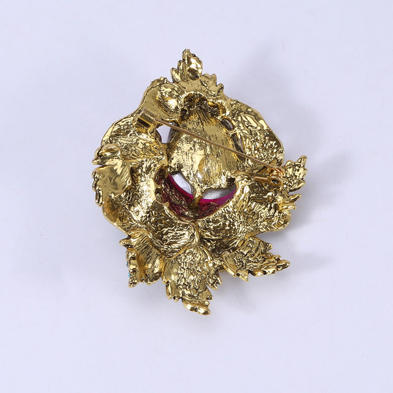 Vintage brooch pin