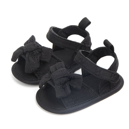 Bow baby shoes